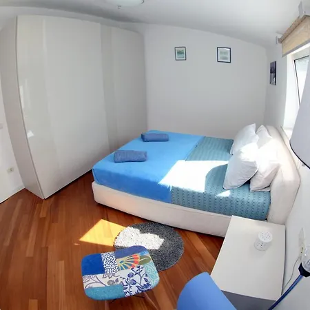 Luxury Marina View Apartment Izola Exterior photo