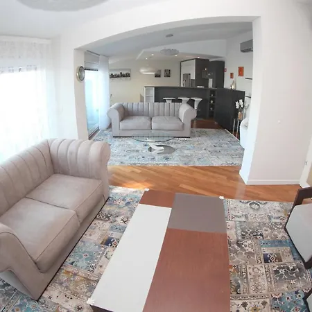 Luxury Marina View Apartment Izola Exterior photo